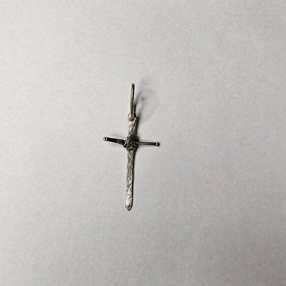 Karyn Chopik Cross Sterling Silver Pendant - Picture 2 of 2